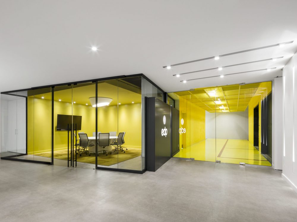 Moveable & Demountable Glass Office Partitions in Toronto / GTA