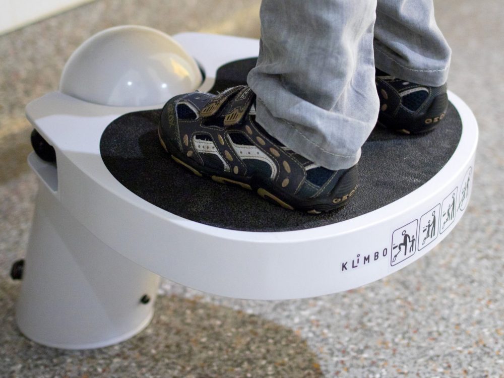 Klimbo the retractable step for children